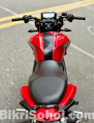 RTR 4v